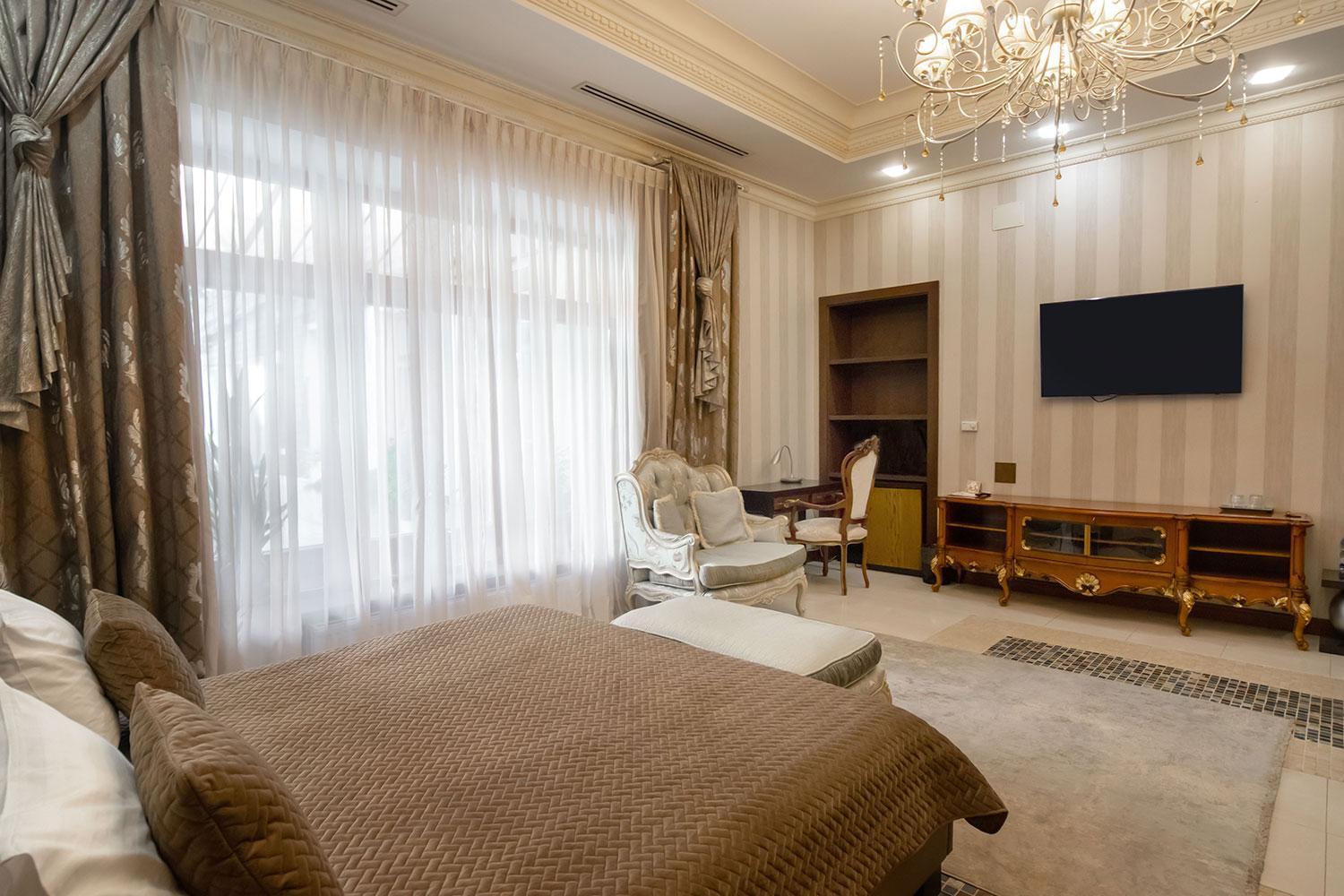 Shato Luxe Odesa Exterior photo