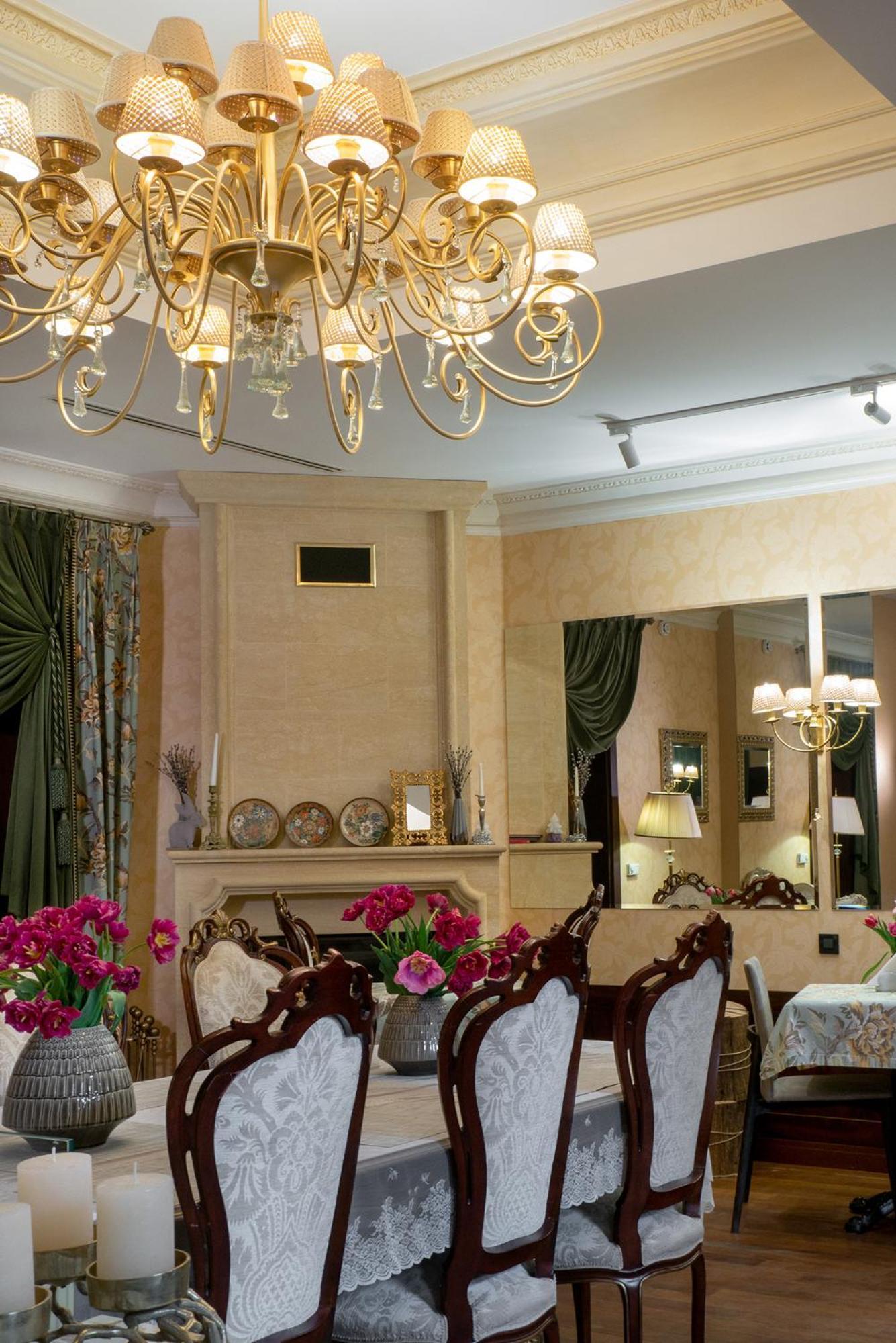 Shato Luxe Odesa Exterior photo
